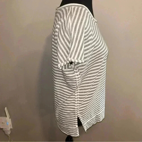 Jackson Rowe  Tee - Picture 2 of 5